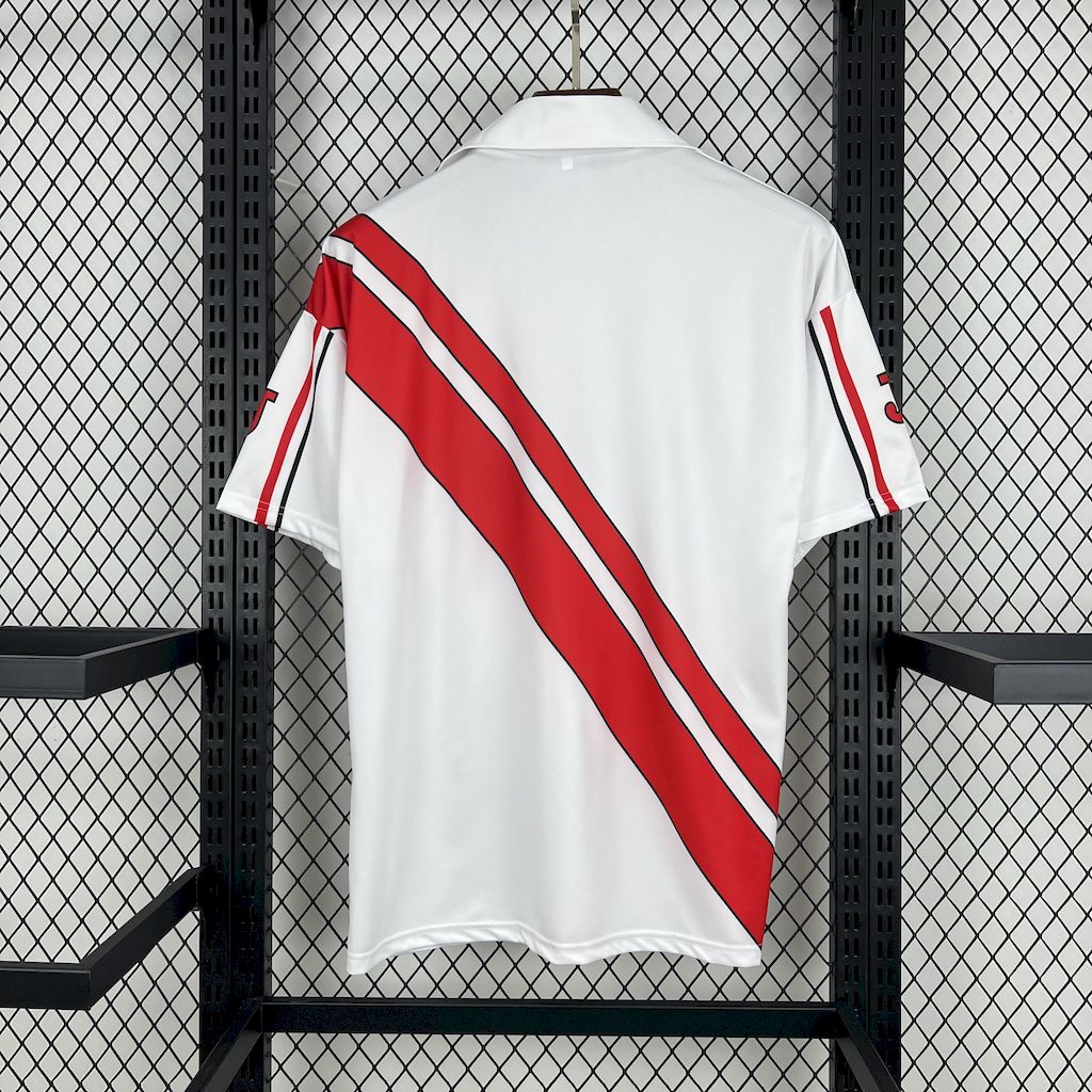 2025062719511956.jpg Retro Rayo Vallecano 1997/98 Home Jersey - Image 2