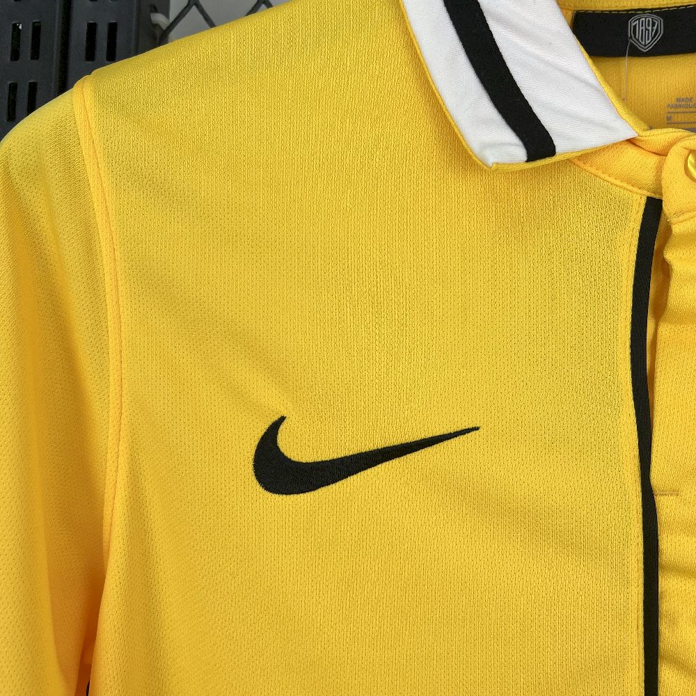 2025071023263739.jpg Retro Juventus 2013/14 Third Jersey - Image 8