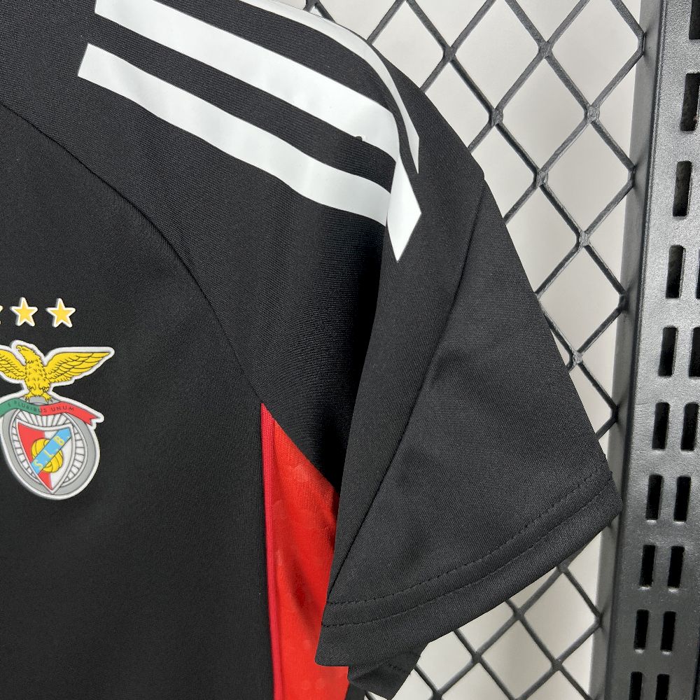 2025071213190066.jpg Kids Benfica 2025/26 Black Pre-Match Kit - Image 5