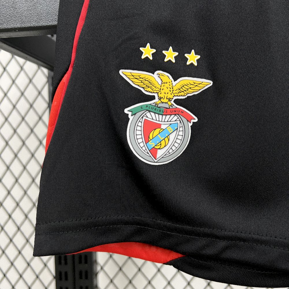 2025071213190213.jpg Kids Benfica 2025/26 Black Pre-Match Kit - Image 4