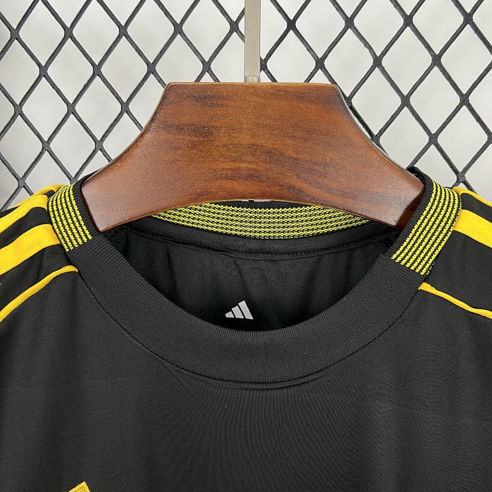 2025071213203746.jpg Mens Real Madrid 2025/26 Black and yellow special edition Jersey - Image 8