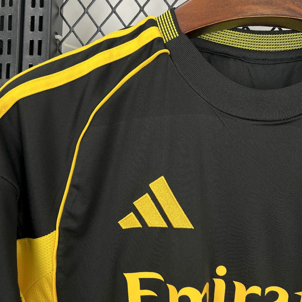 2025071213203922.jpg Mens Real Madrid 2025/26 Black and yellow special edition Jersey - Image 7