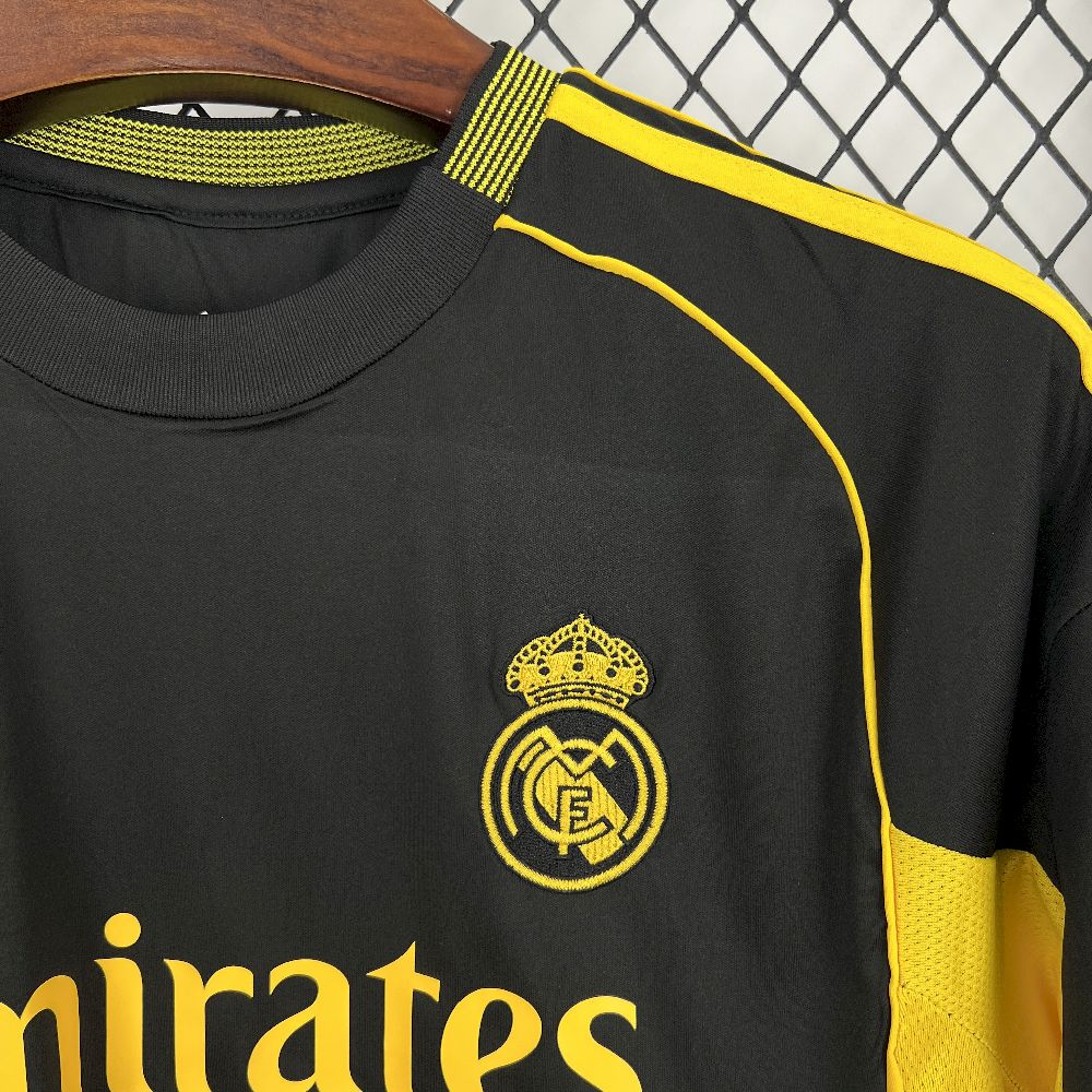 2025071213204127.jpg Mens Real Madrid 2025/26 Black and yellow special edition Jersey - Image 6