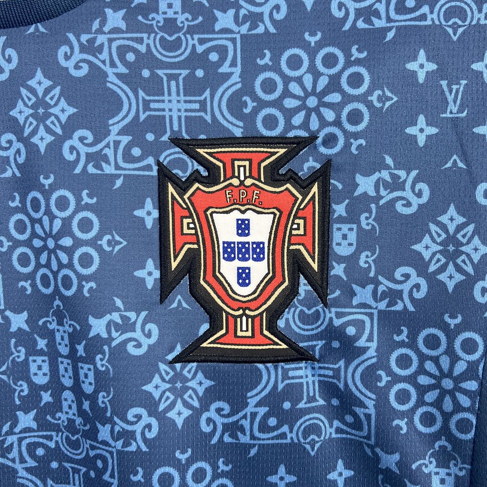 2025072916452116.jpg Mens Portugal 2025/26 Louis Vuitton Joint Edition Jersey - Image 6