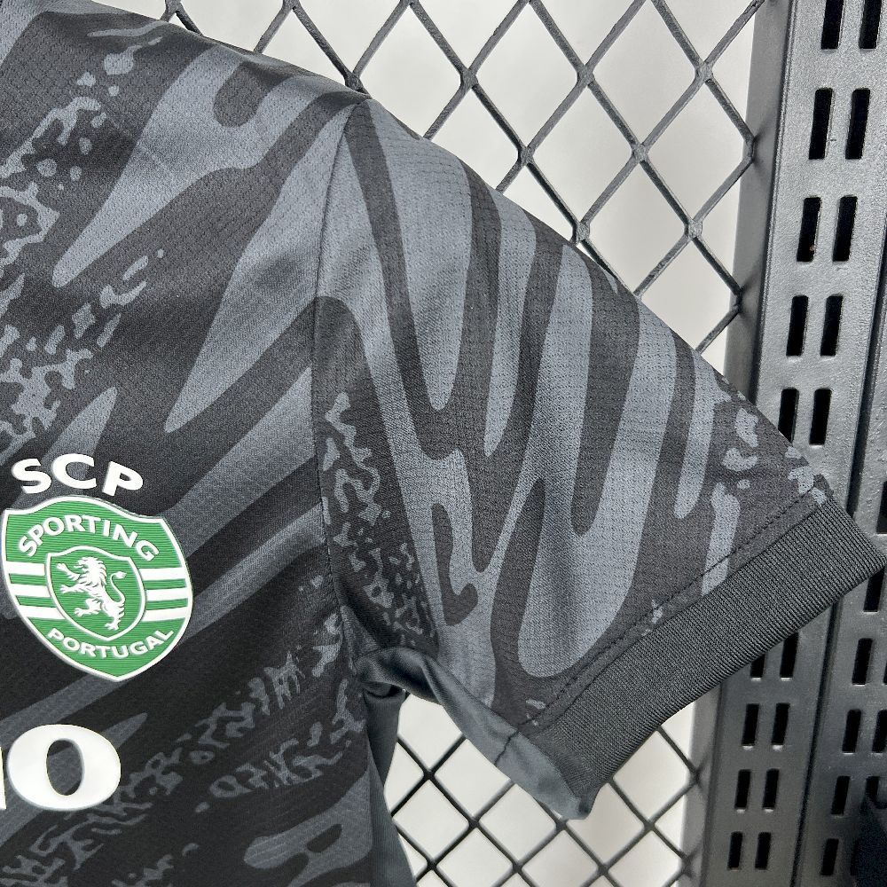 2025080522224441.jpg Kids Sporting CP 2025/26 Goalkeeper Kit - Image 6