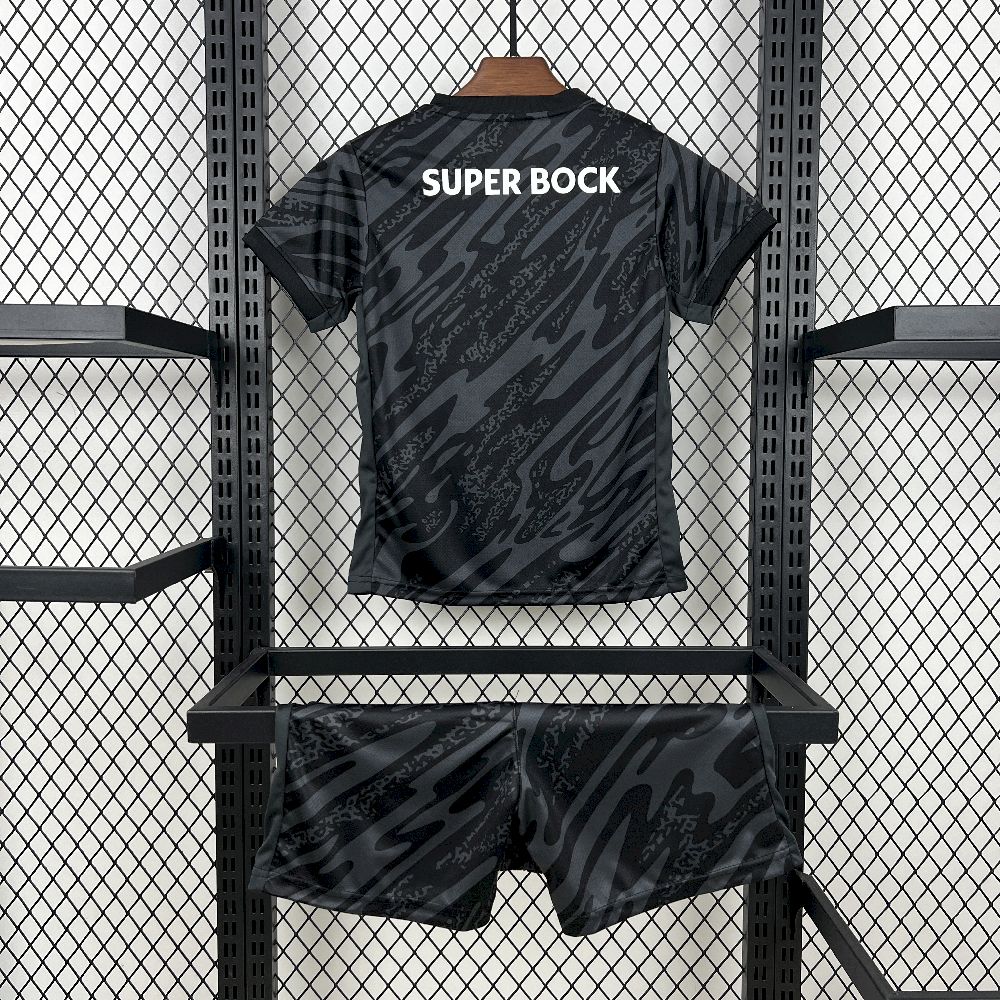 2025080522224790.jpg Kids Sporting CP 2025/26 Goalkeeper Kit - Image 2