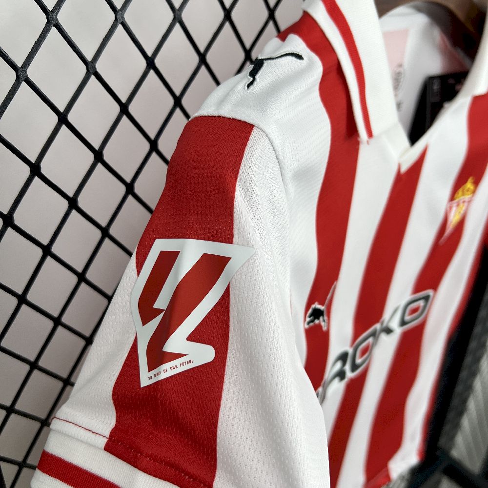 2025080522225739.jpg Kids Sporting de Gijón 2025/26 Home Kit - Image 7