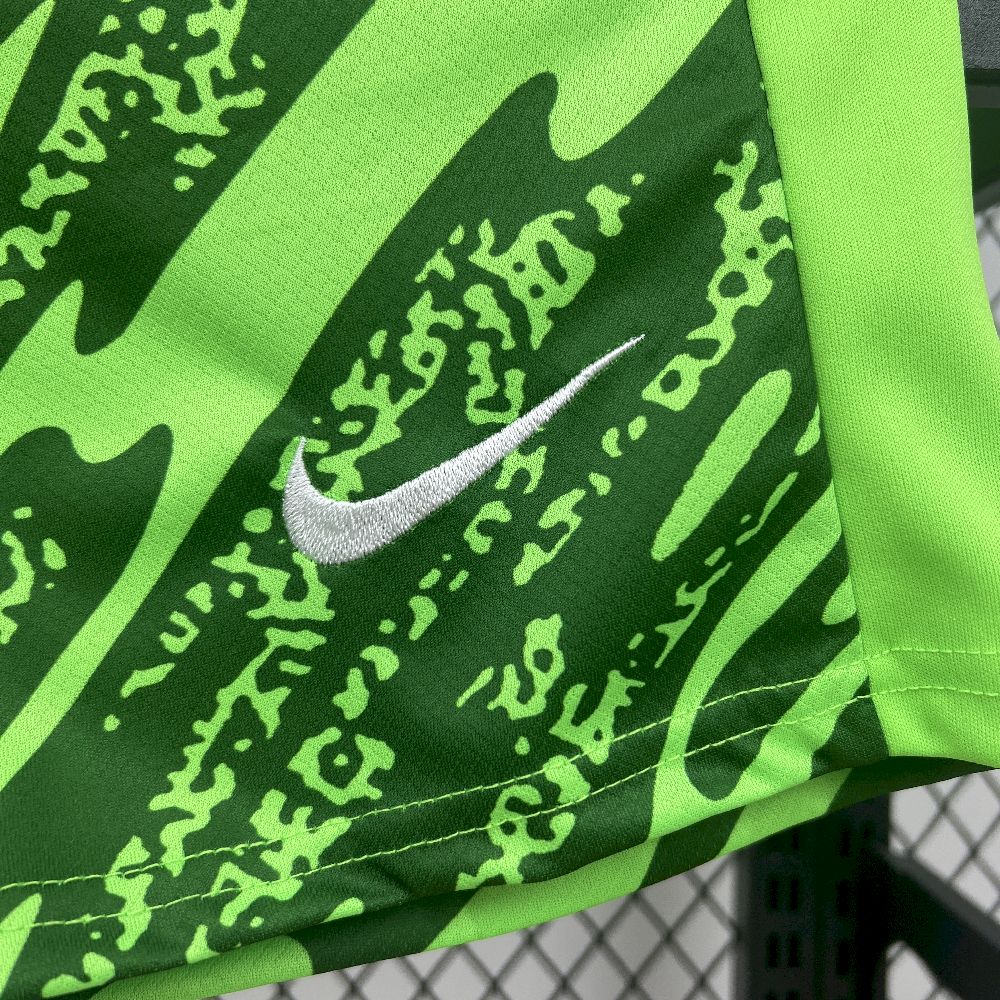 2025081117013893.jpg Kids Sporting CP 2025/26 Goalkeeper Kit - Image 4