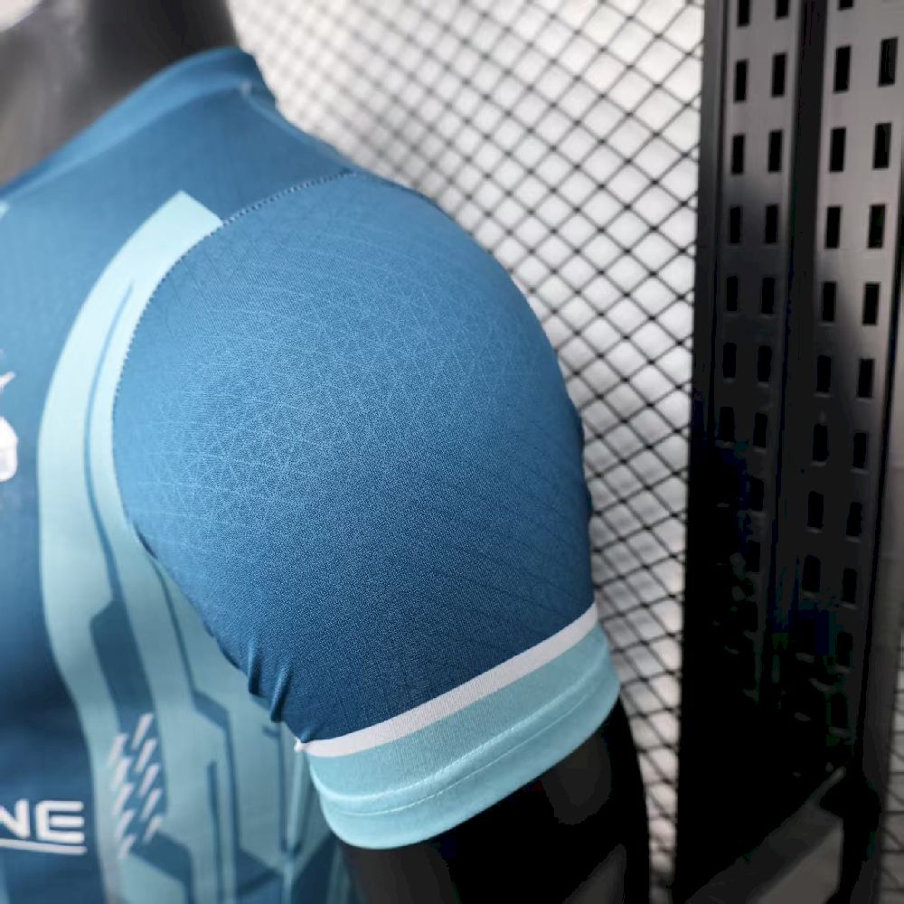2025081317254498.jpg Mens Olympique Marseille 2025/26 Blue Authentic Jersey - Image 5