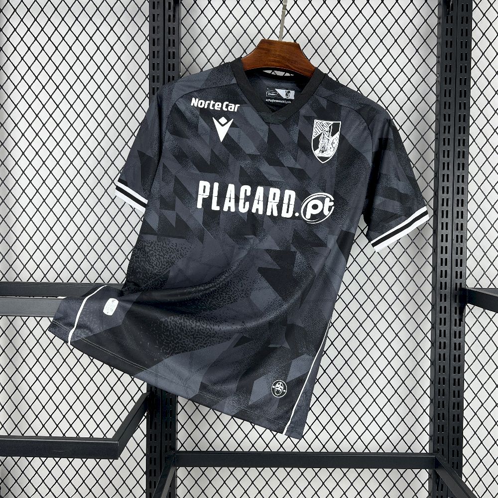 2025082221475225.jpg Mens Vitoria de Guimaraes 2025/26 Away Jersey - Image 1