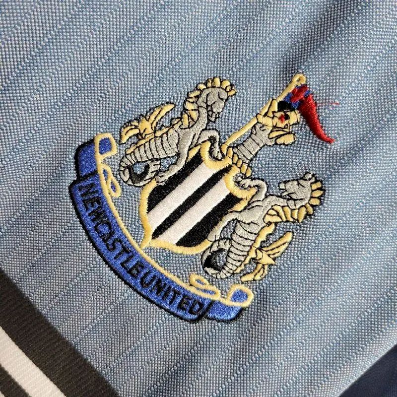 2804_403.jpg Retro Newcastle United 1996/97 Away Jersey - Image 4