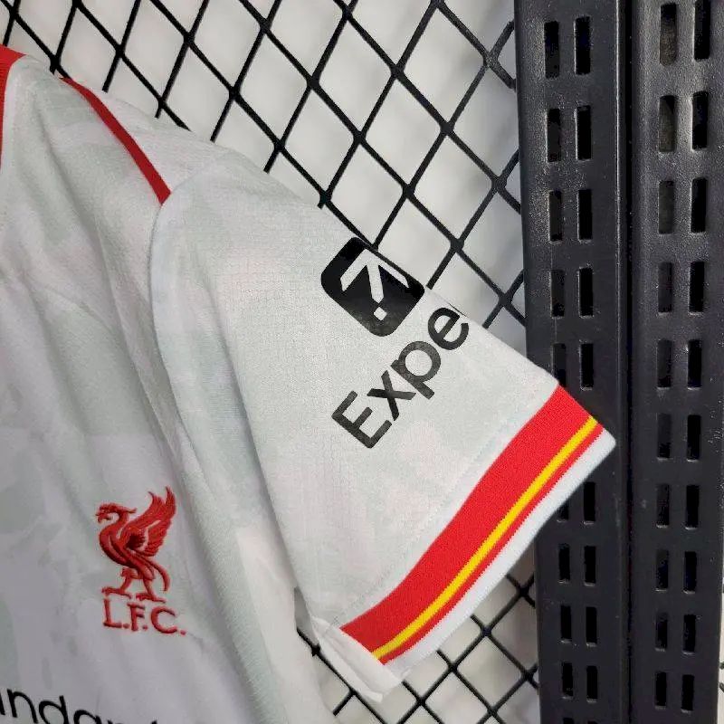 2817_291.jpg Kids Liverpool 2024/25 Third Kit - Image 10