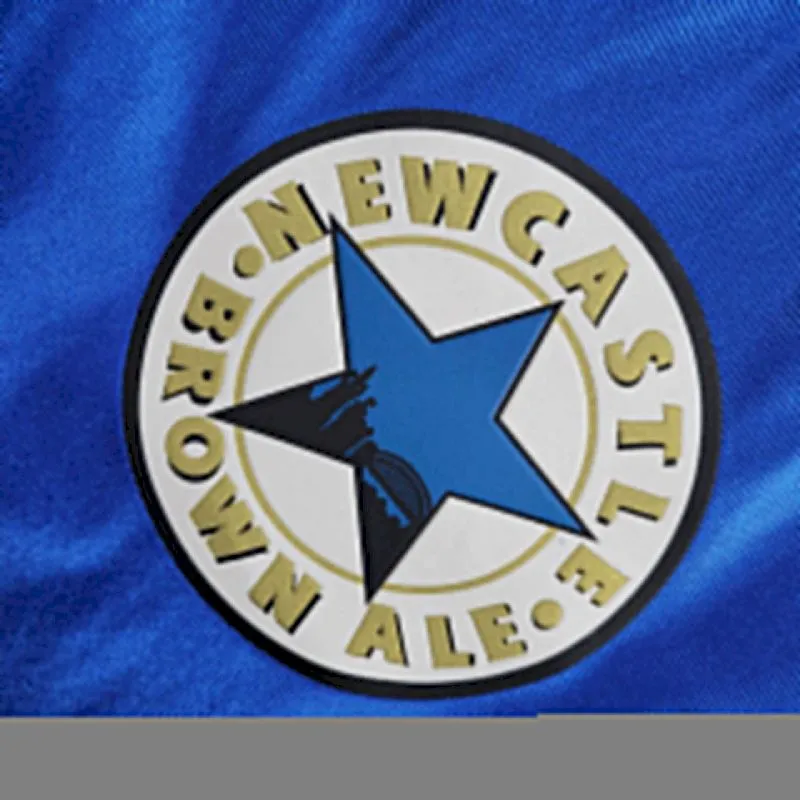 28624f9e7d6bbaf9c58f60bb634d0843.webp Retro Newcastle United 1998/99 Away Jersey - Image 6