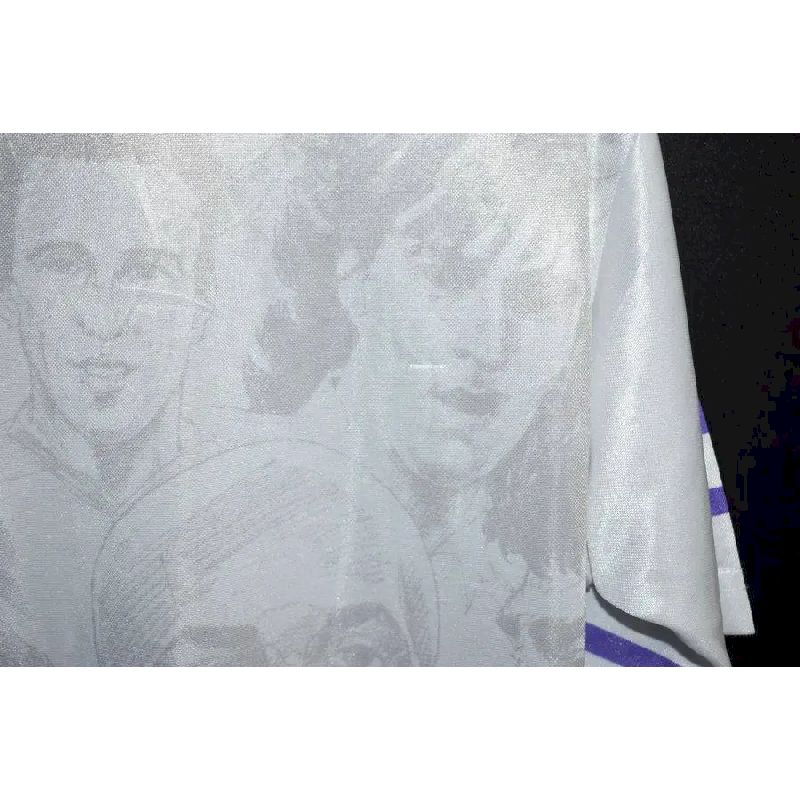 2bb264b520f4ec6d.jpg Retro Real Madrid 1996/97 Champions Jersey - Image 4