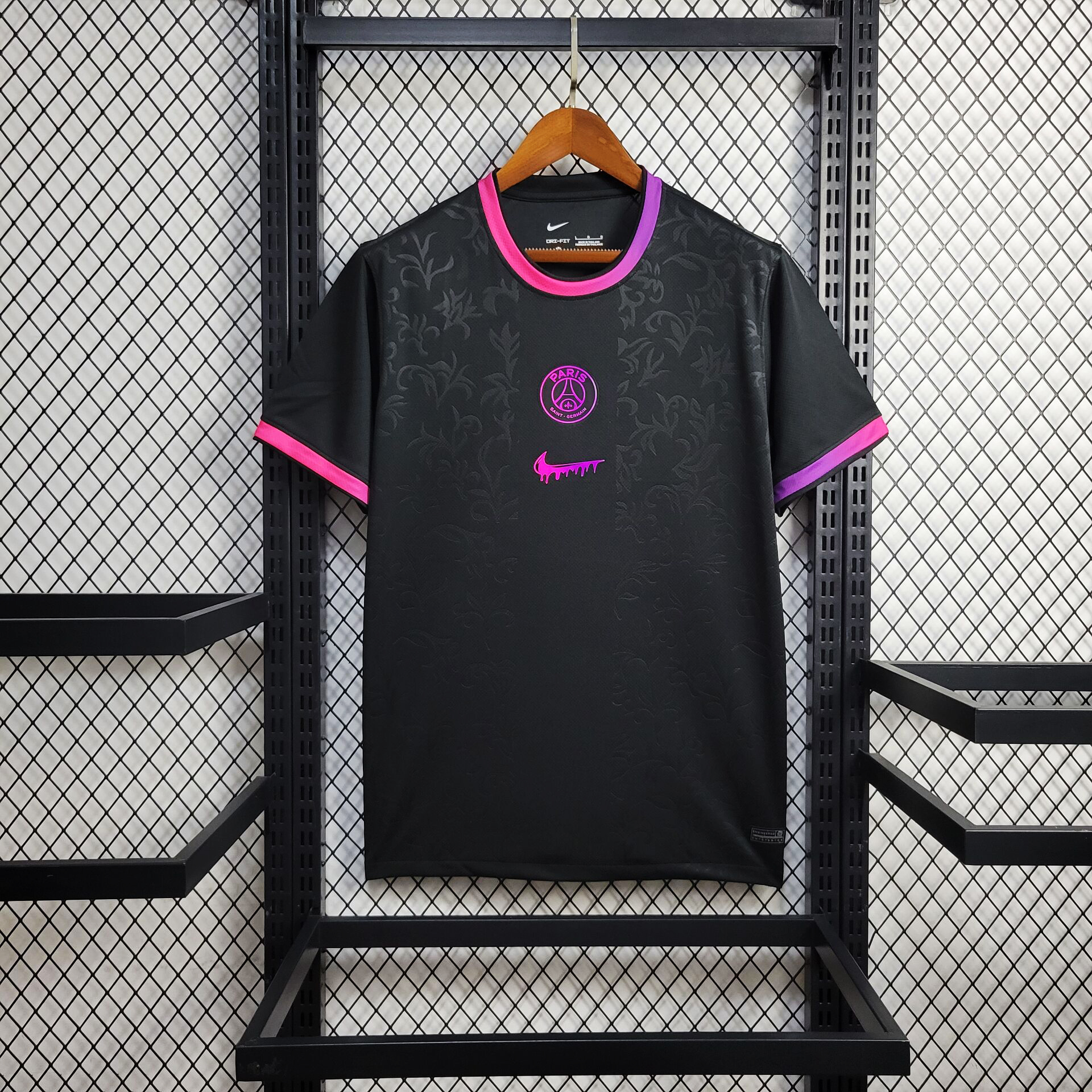 3d57996449a02f2ed3439babdb0d4d51.jpg Mens Paris Saint-Germain 2024/25 Special Edition Jersey - Image 3