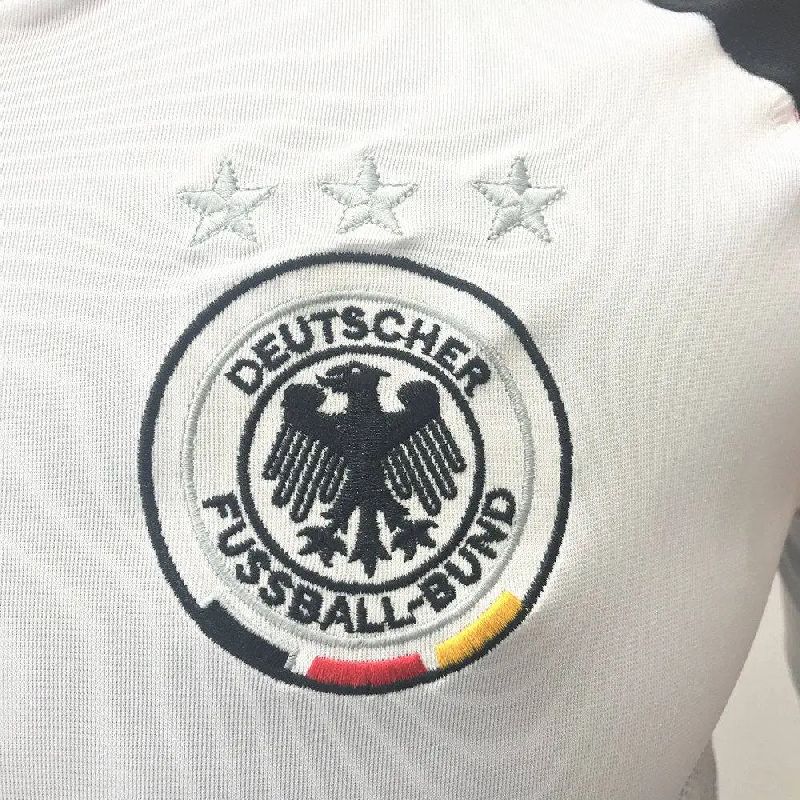 40b0bfbc128787de.jpg Retro Germany 2004/2005 Home Jersey - Image 4