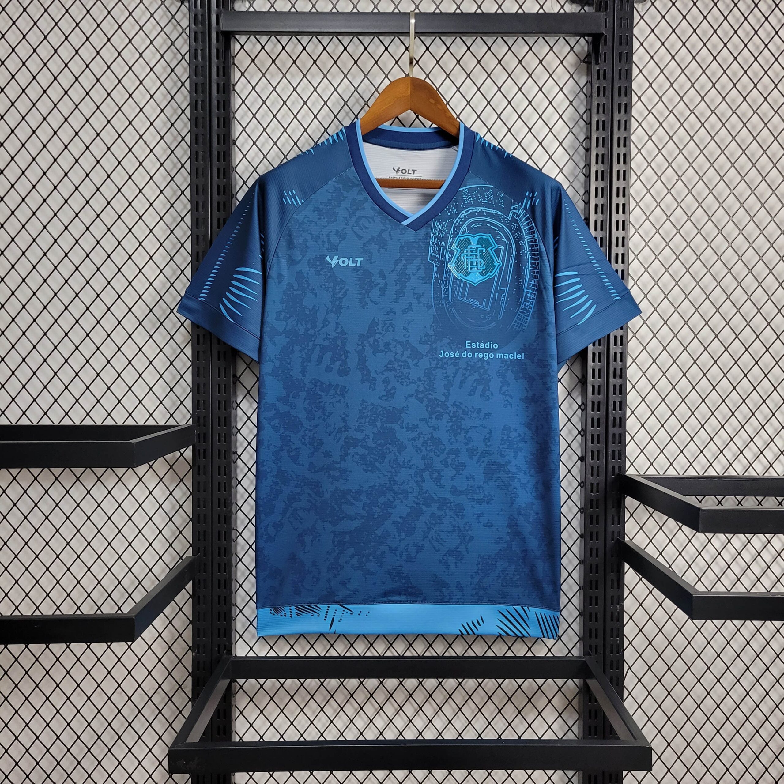 468be5633a42b2b608ce156bedb7e267-rotated-1.jpg Mens Santa Cruz FC 2024/25 Warm Up Jersey - Image 3