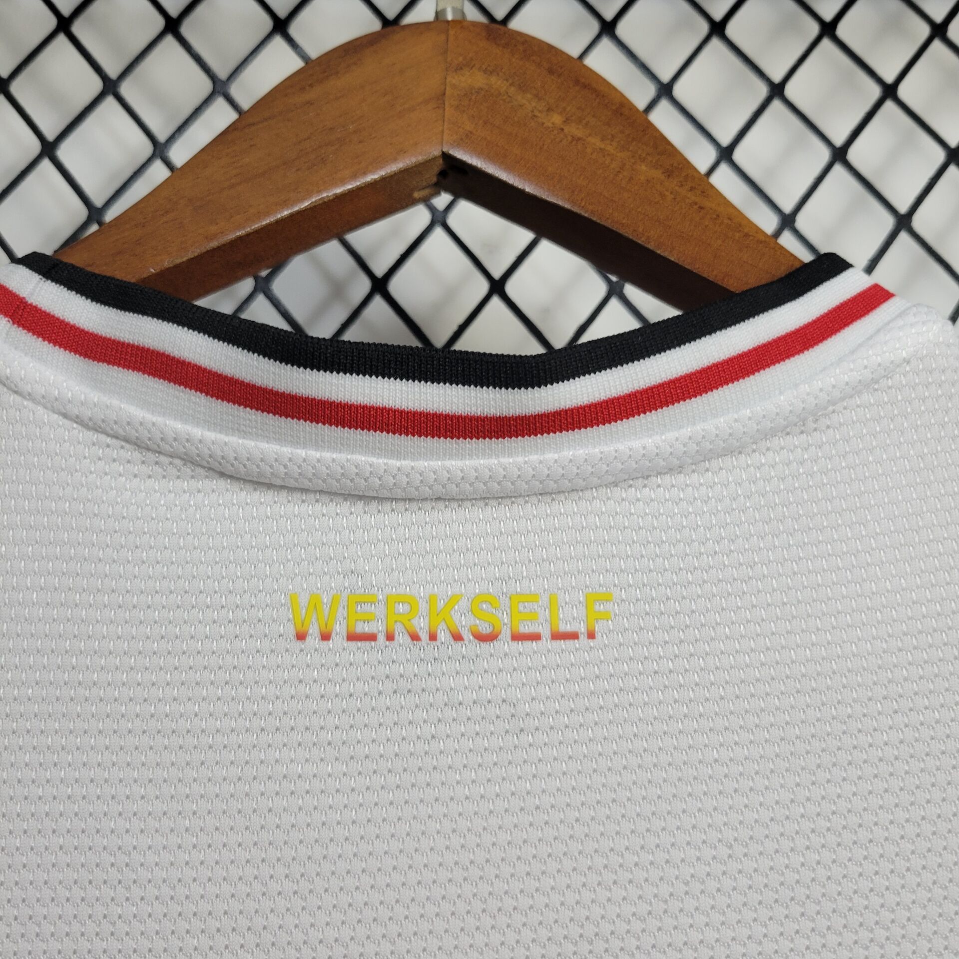 6b0ff5901585aac2b04f17922037564f.jpg Mens Bayer 04 Leverkusen 2024/25 Away Jersey - Image 6