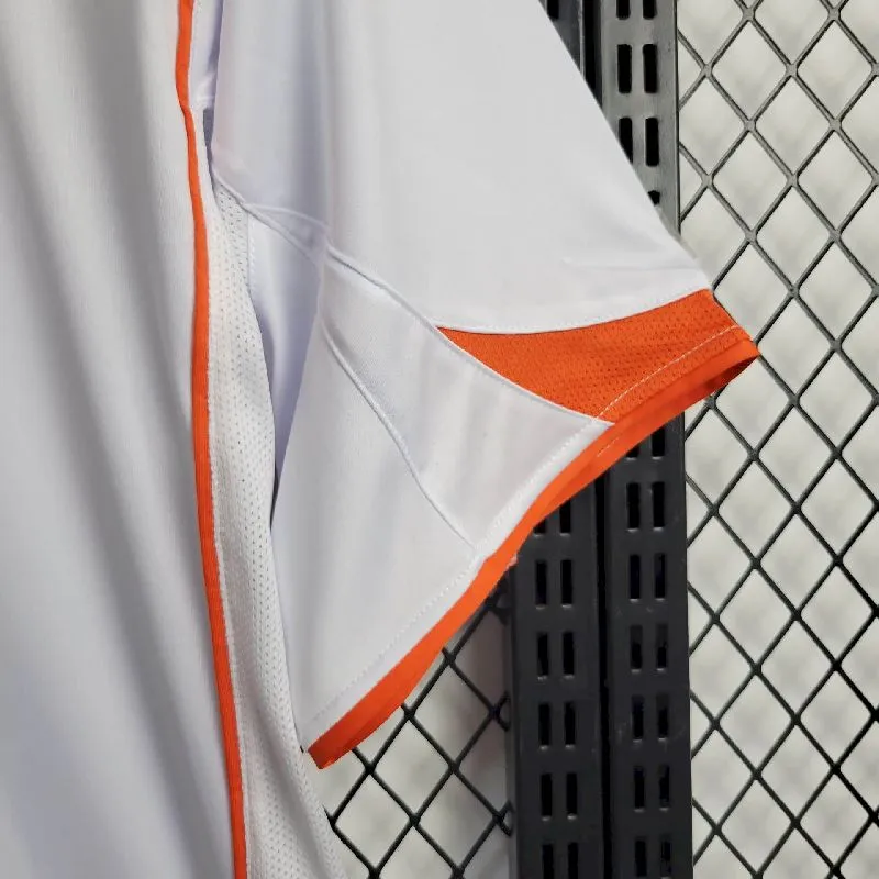 7005428dd51d6ef8a948e5ba9365a29c.webp Retro Netherlands 2004 Away Jersey - Image 3