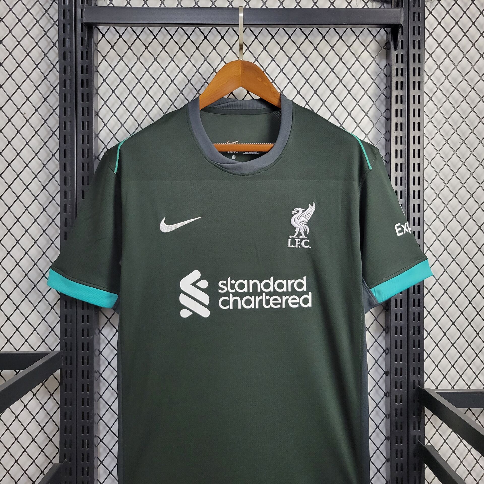7e783ab53923ab295e484595108028c8.jpg Mens Liverpool 2024/25 Away Jersey - Image 8