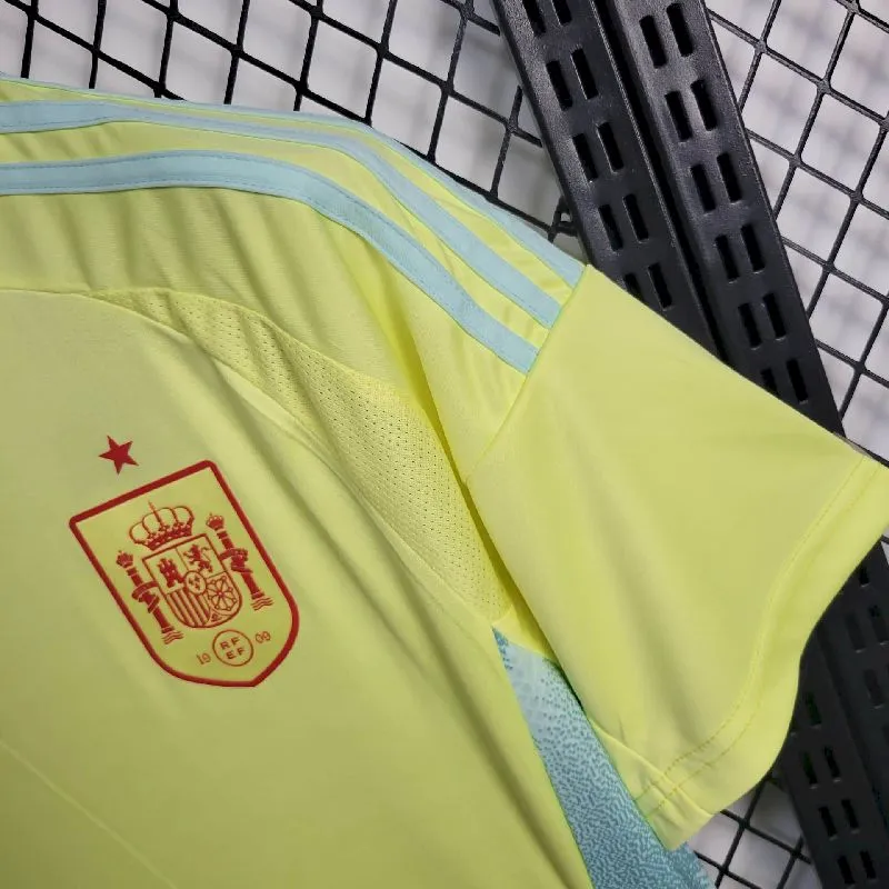 85d9a70dbbf1a64665012624b6a8e751.webp Mens Spain 2024/25 Euro Away Jersey - Image 5