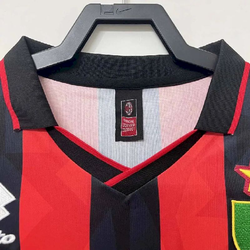 926e86b58f7389e8.jpg Retro AC Milan 1993/94 Home Jersey - Image 4