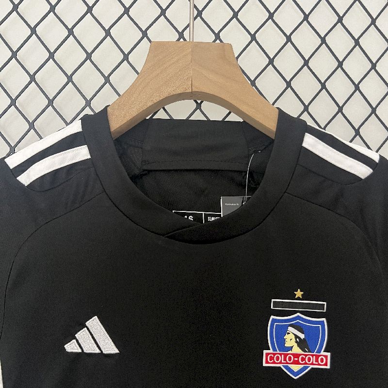 930977ad27ab9144360d93ea1404fe8b.jpg Kids Colo Colo 2024/25 Away Kit - Image 7