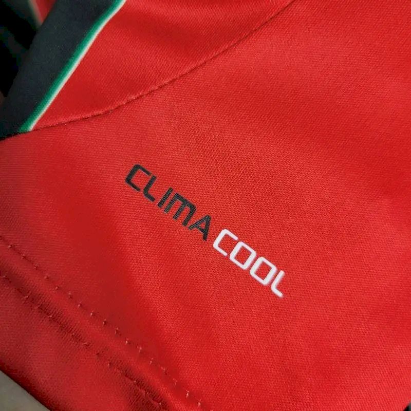 AC-Milan-201213-Home-Retro-Jersey-59574.jpg Retro AC Milan 2012/13 Home Jersey - Image 5