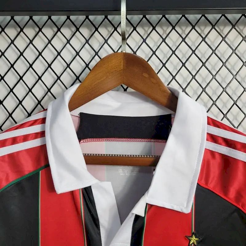 AC-Milan-201213-Home-Retro-Jersey-59575.jpg Retro AC Milan 2012/13 Home Jersey - Image 6
