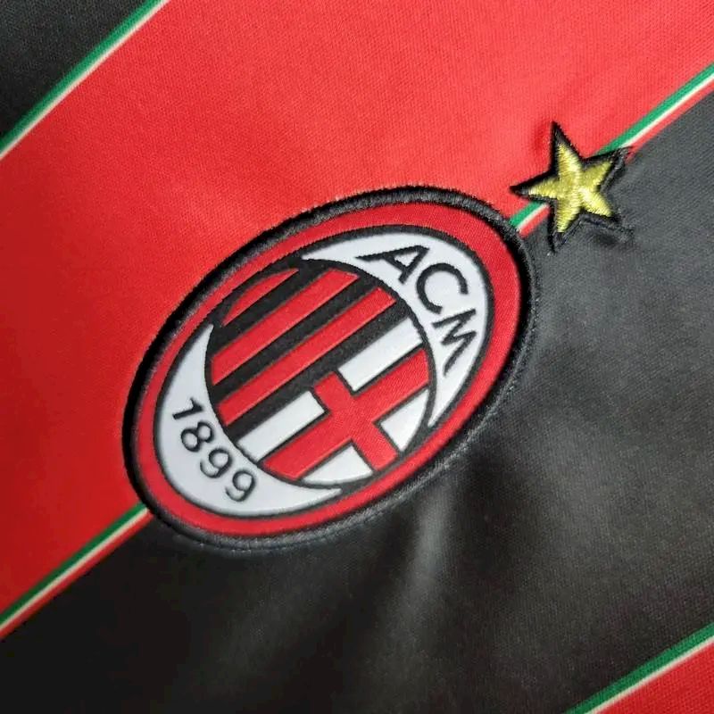 AC-Milan-201213-Home-Retro-Jersey.jpg Retro AC Milan 2012/13 Home Jersey - Image 9