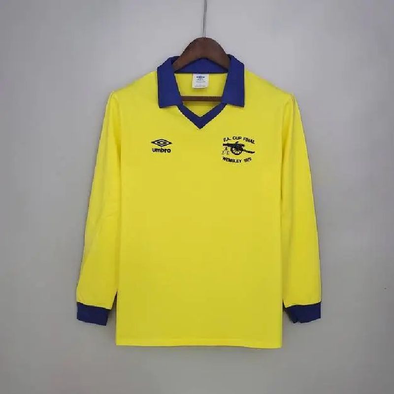 Arsenal-197179-away-long-sleeve-Retro-Jersey-56822.jpg Retro Arsenal 1971/79 Away Long Sleeve Jersey - Image 1