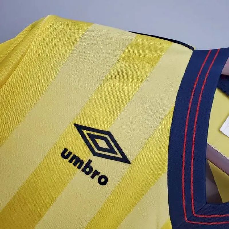 Arsenal-198386-away-Retro-Jersey-57528.jpg Retro Arsenal 1983/86 Away Jersey - Image 4