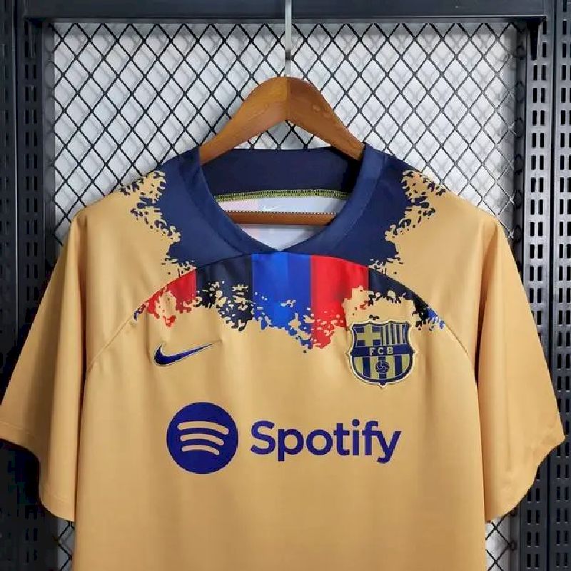Barcelona-202324-Pre-Match-Jersey-54388.jpg Mens Barcelona 2023/24 Pre-Match Jersey - Image 3