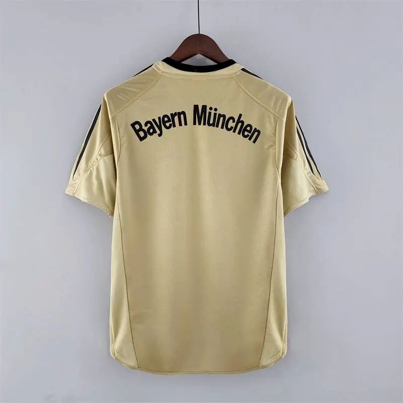 Bayern-Munich-0405-away-Retro-Jersey.jpg Retro Bayern Munich 2004/05 Away Jersey - Image 9