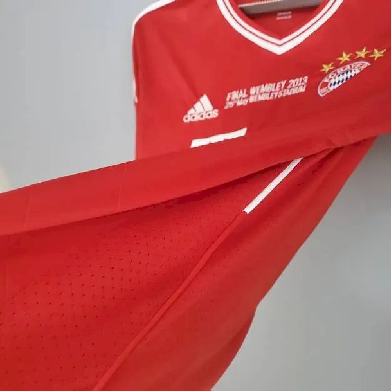 Bayern-Munich-201314-Champions-League-home-Retro-Jersey-57461.jpg Retro Bayern Munich 2013/14 Home Champions League Jersey - Image 6
