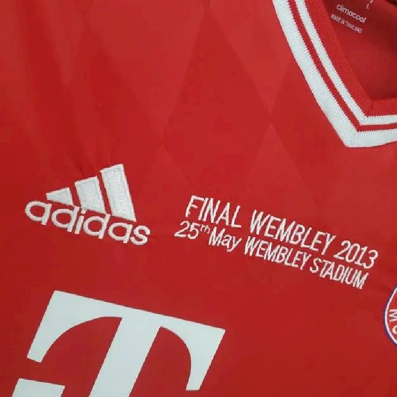 Bayern-Munich-201314-Champions-League-home-Retro-Jersey-57464.jpg Retro Bayern Munich 2013/14 Home Champions League Jersey - Image 3