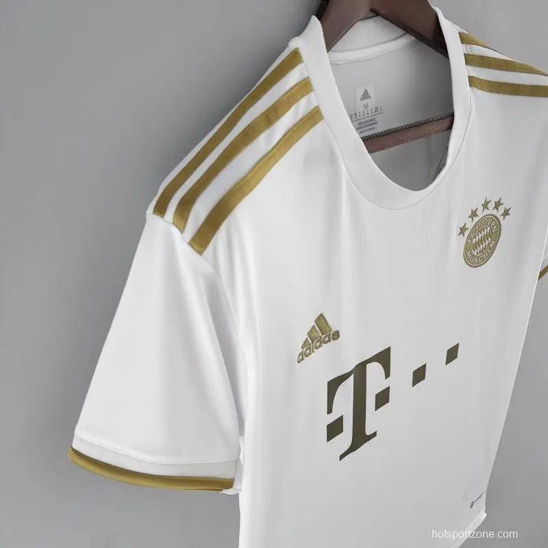 Bayern-Munich-2223-Away-Jersey-45936.jpg Mens Bayern Munich 2022/23 Away Jersey - Image 3