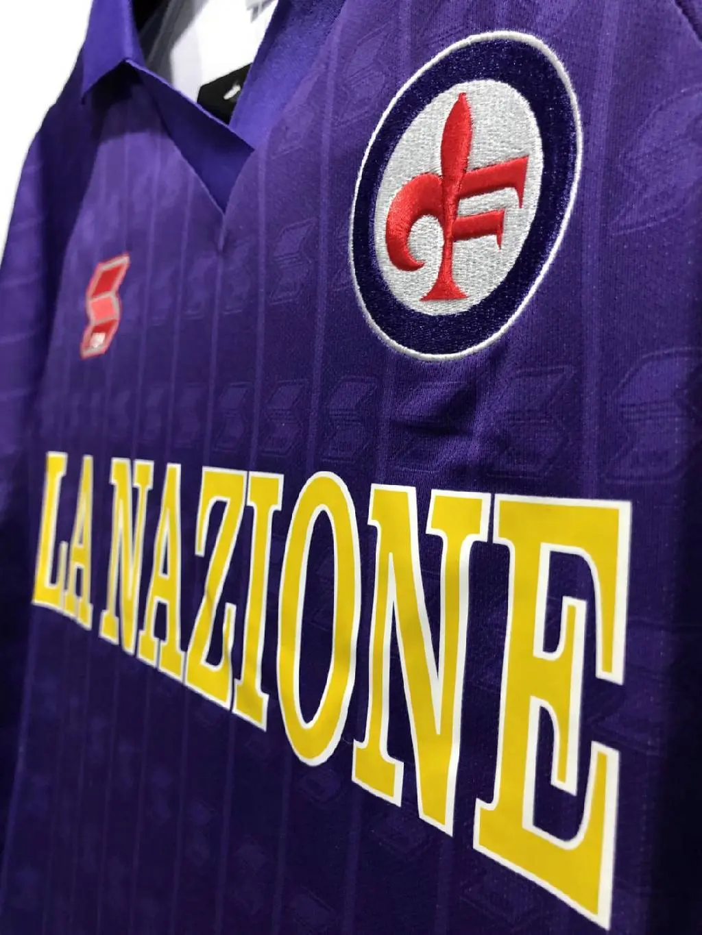 Fiorentina-1989-90-Home-Retro-Jersey-36286.webp Retro Fiorentina 1989-90 Home Jersey - Image 4