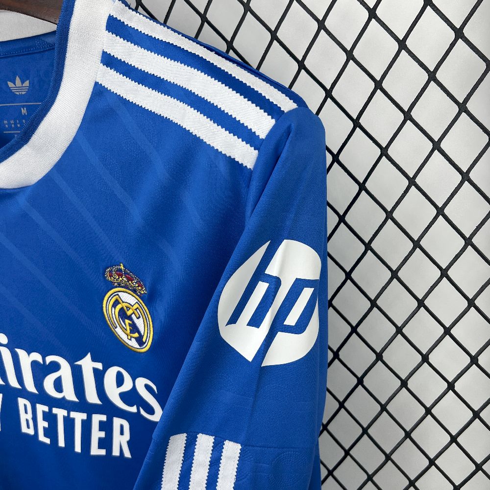 IMG_37951.jpg Mens Real Madrid 2025/26 Third Long Sleeve Jersey - Image 4