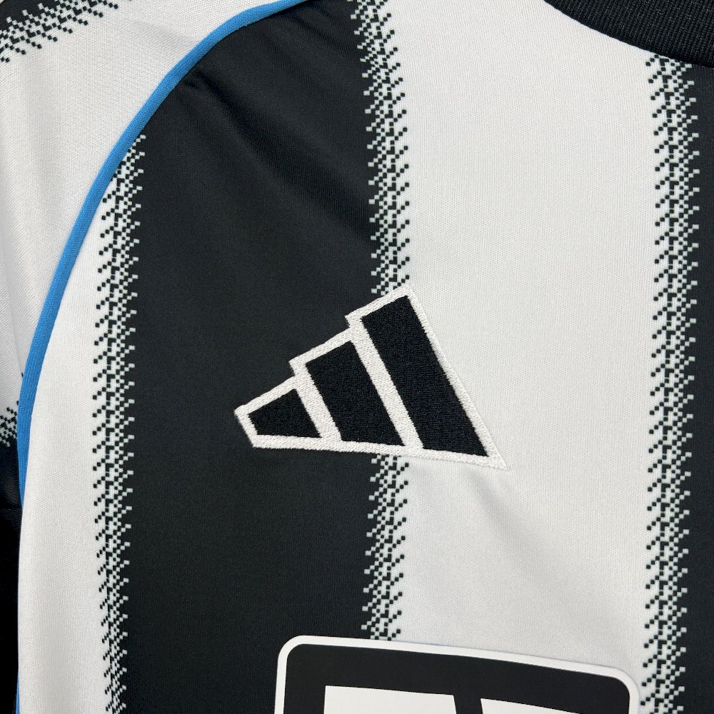 IMG_38991.jpg Mens Newcastle United 2025/26 Home Long Sleeve Jersey - Image 8