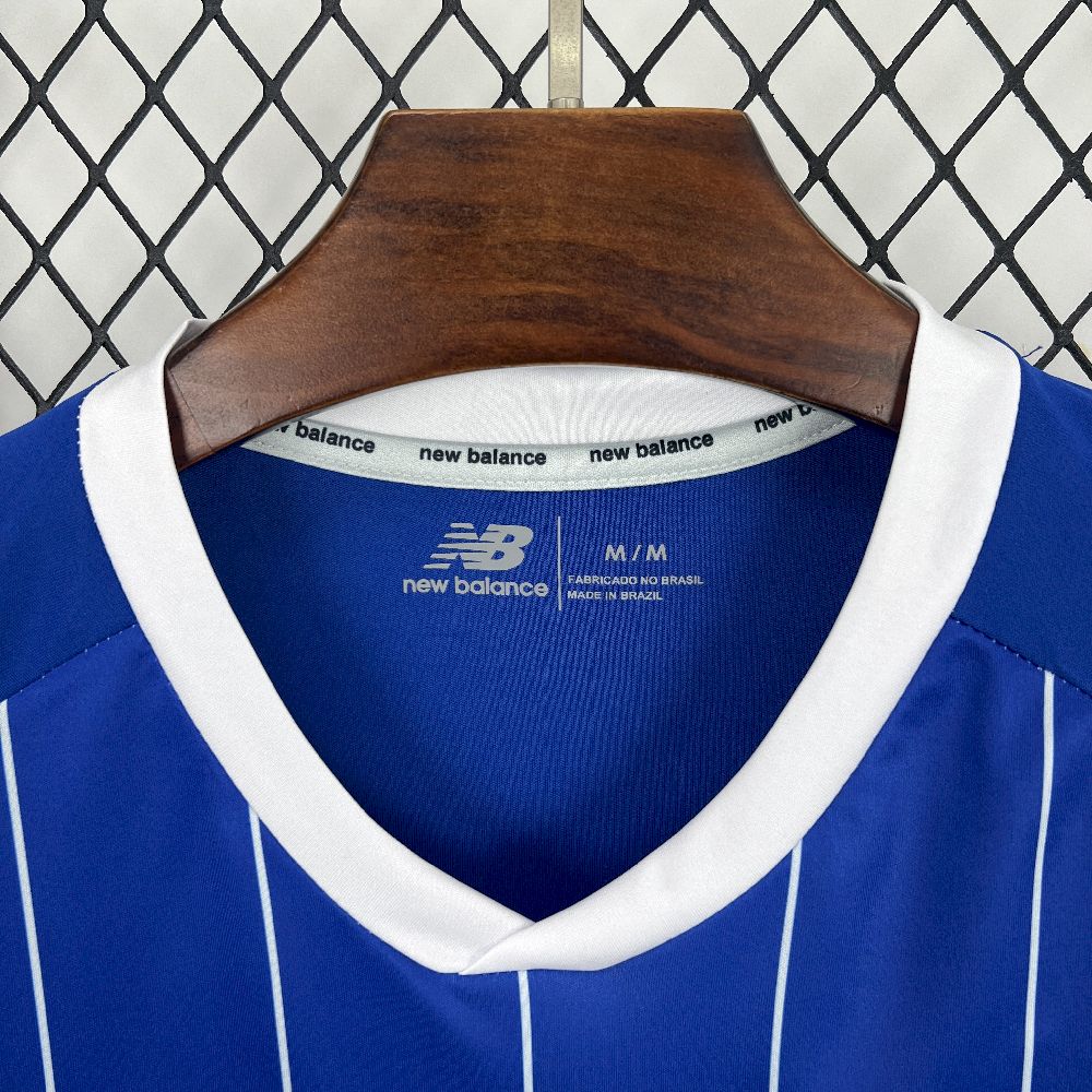 IMG_39772.jpg Mens Cardiff City F.C. 2025/26 Home Jersey - Image 9