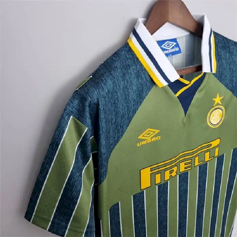 Inter-Milan-199596-away-Retro-Jersey-52022.jpg Retro Inter Milan 1995/96 Away Jersey - Image 3
