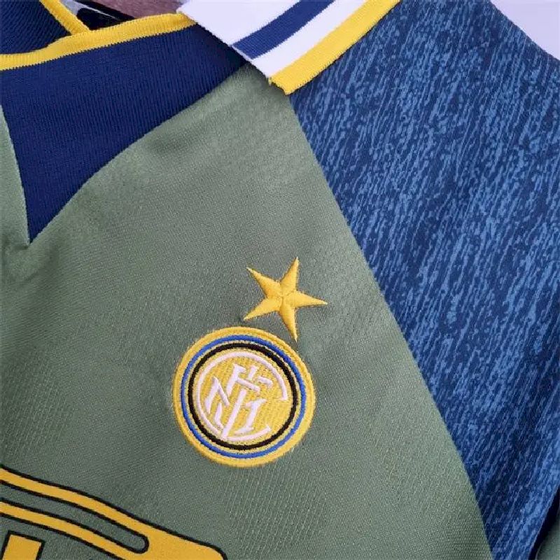 Inter-Milan-199596-away-Retro-Jersey-52024.jpg Retro Inter Milan 1995/96 Away Jersey - Image 5