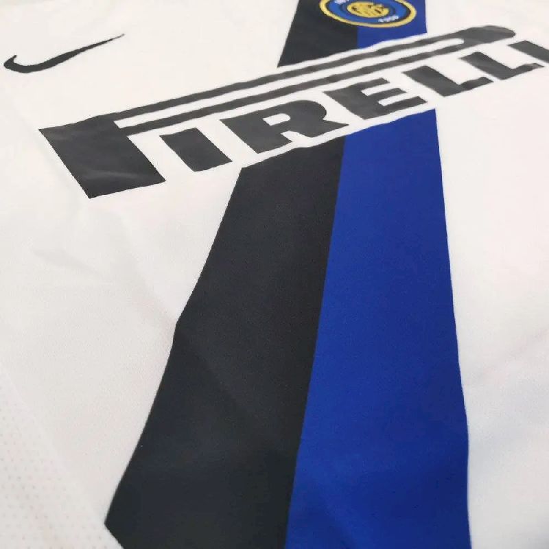 Inter-Milan-200203-Aways-Retro-Jersey.jpg Retro Inter Milan 2002/03 Away Jersey - Image 7