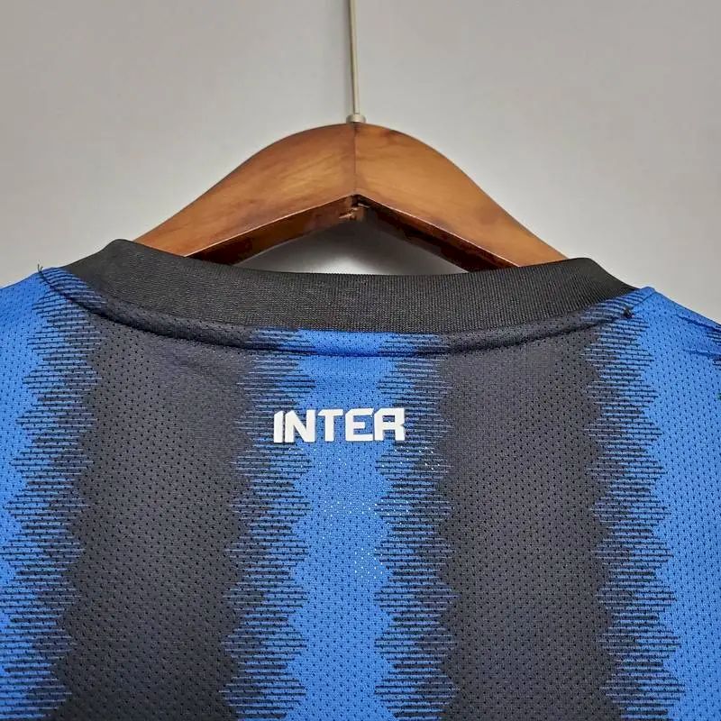 Inter-Milan-201011-Home-Retro-Jersey-59704.jpg Retro Inter Milan 2010/11 Home Jersey - Image 9