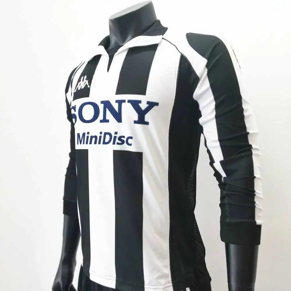 Juventus-199798-Home-LSs-Retro-Jersey-34338.webp Retro Juventus 1997/98 Home Long Sleeve Jersey - Image 6