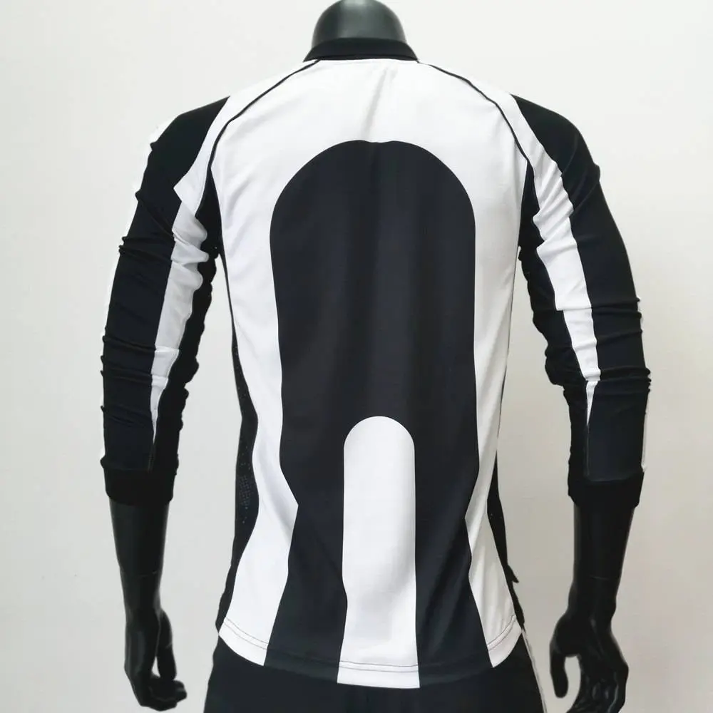 Juventus-199798-Home-LSs-Retro-Jersey.webp Retro Juventus 1997/98 Home Long Sleeve Jersey - Image 7