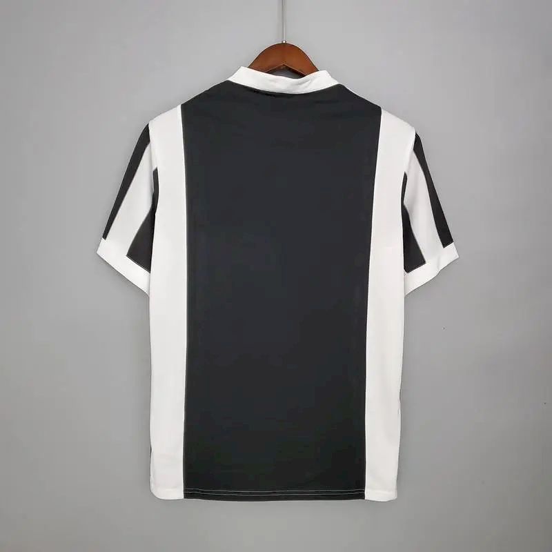 Juventus-201718-Home-Retro-Jersey-59788.jpg Retro Juventus 2017/18 Home Jersey - Image 3