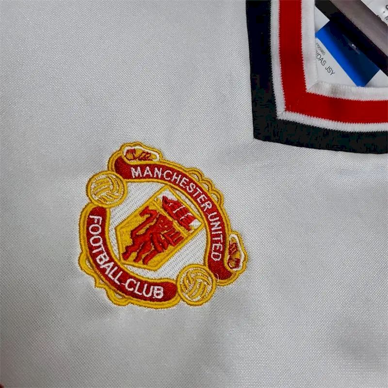 Manchester-United-1985-white-Retro-Jersey-52606.jpg Retro Manchester United 1985 White Jersey - Image 4