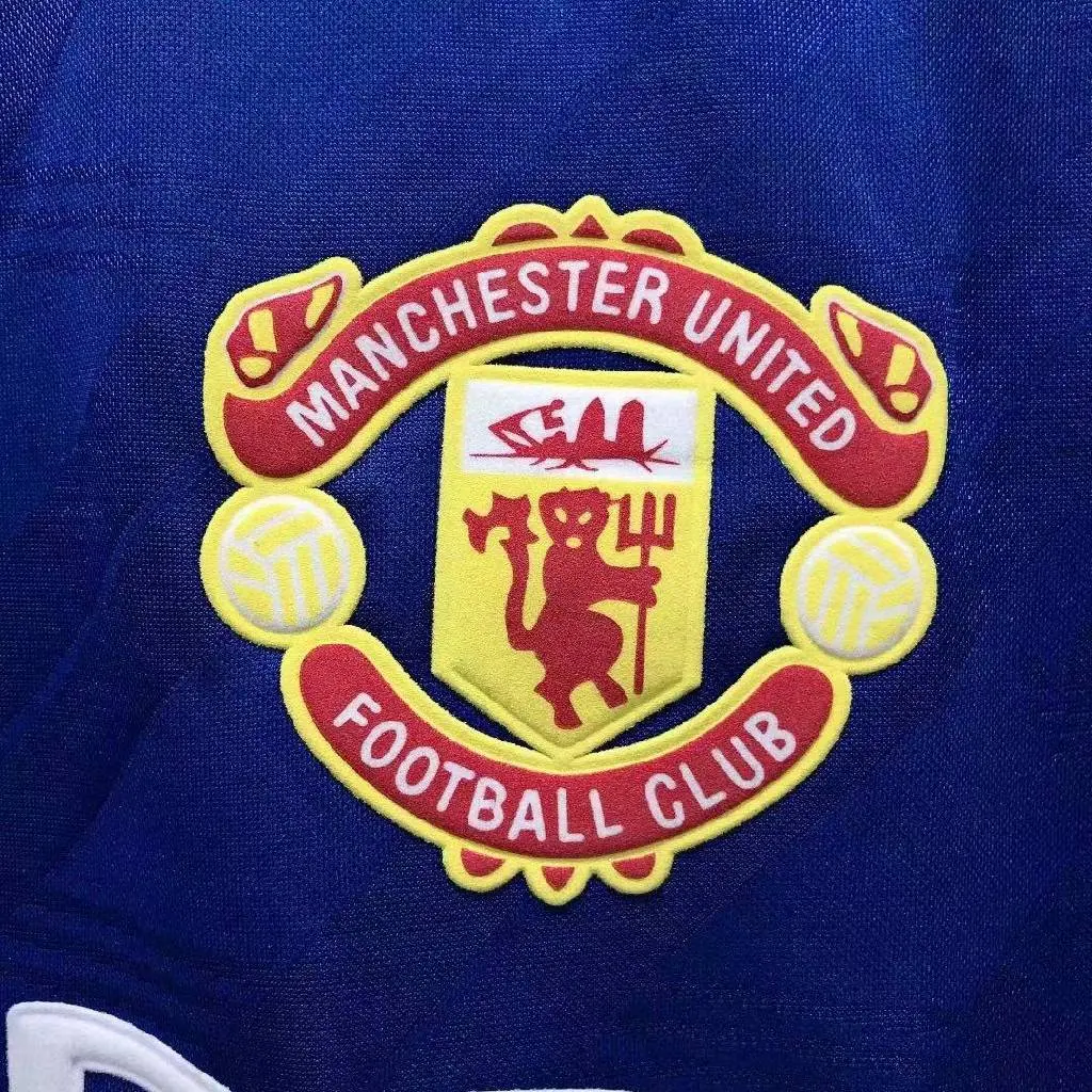 Manchester-United-1986-88-Third-Retro-Jersey-33049.webp Retro Manchester United 1986/88 Third Jersey - Image 13